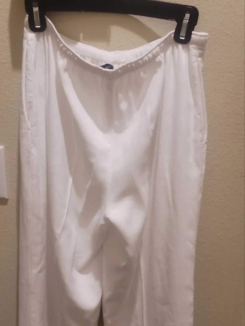 Abercrombie & Fitch soft white